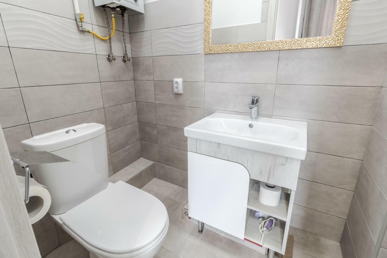 Midwheel Apartment 9 Lviv Exterior photo